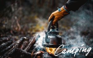 ステンレス製？それとも鉄製？意外と知られていないキャンプやかんの素材徹底比較