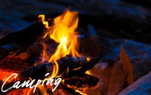 反射板とウインドスクリーンで焚き火の効率を最大化するキャンプのテクニック