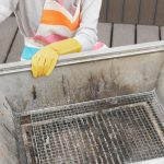 燃えカスや灰もスッキリ簡単に洗浄！焚き火台のおすすめの洗い方