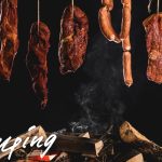 スモークチップ vs スモークウッド！キャンプで簡単に作れる燻製の作り方