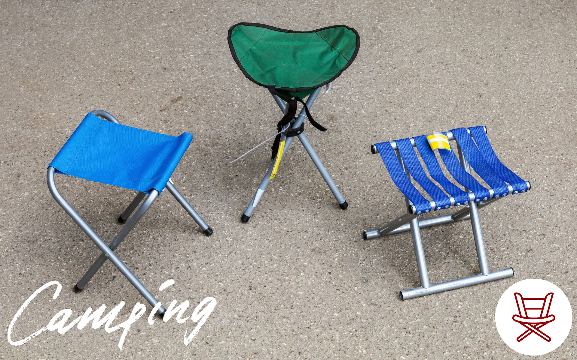 行列も疲れない！サッと使える便利な折りたたみ椅子は小型がおすすめ